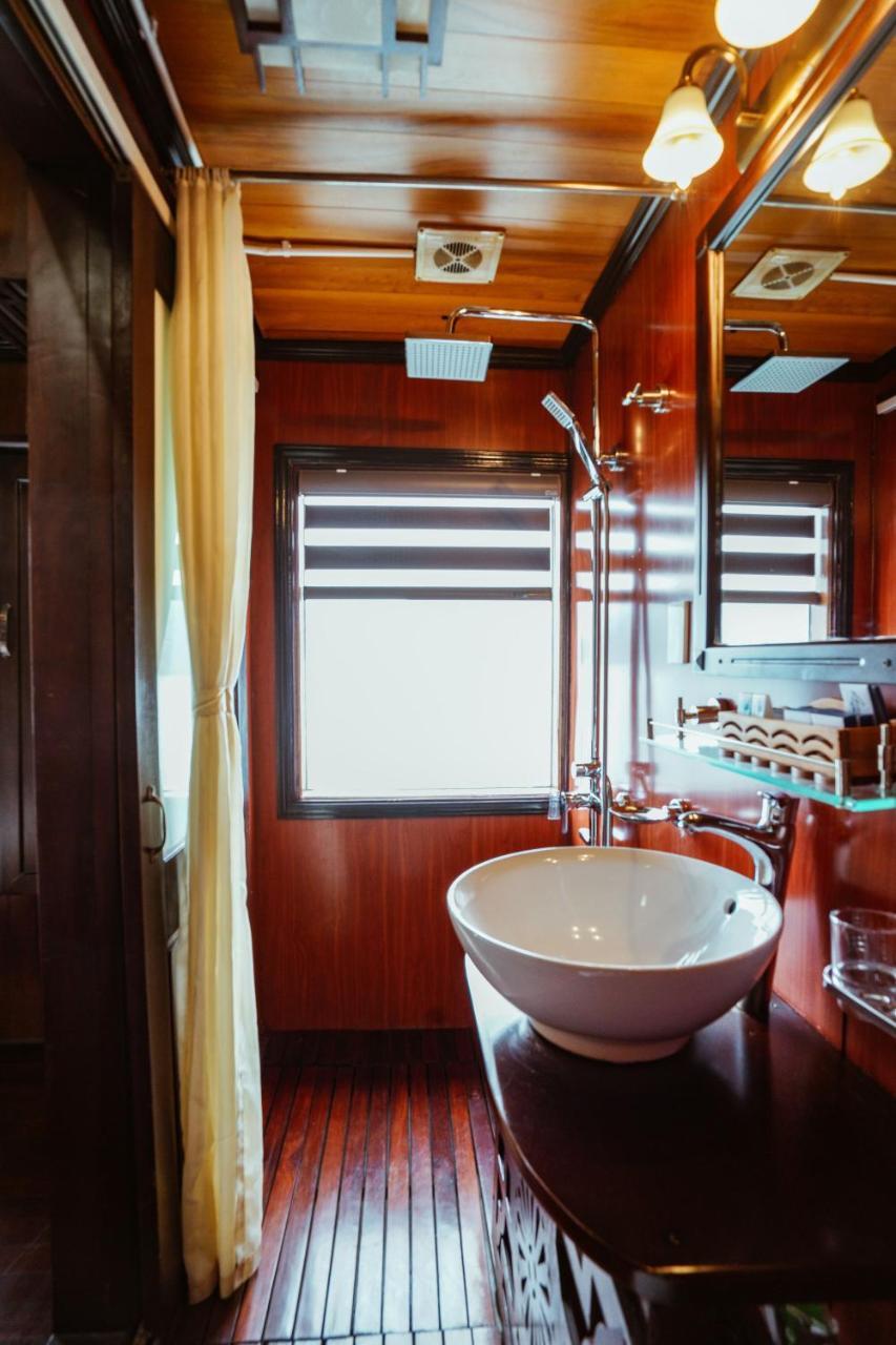 Renea Cruises Halong Hotel Ha Long Eksteriør billede