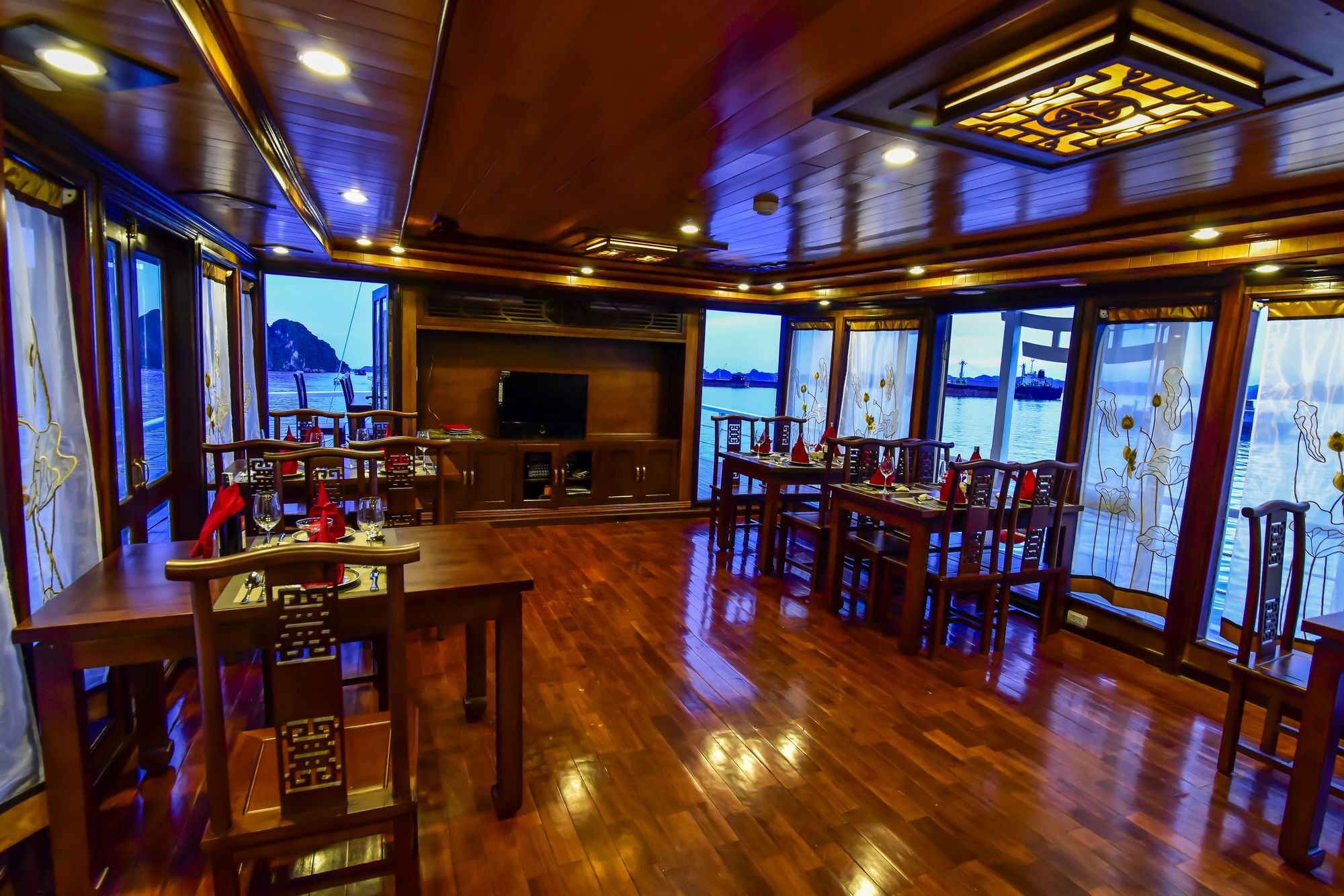 Renea Cruises Halong Hotel Ha Long Eksteriør billede